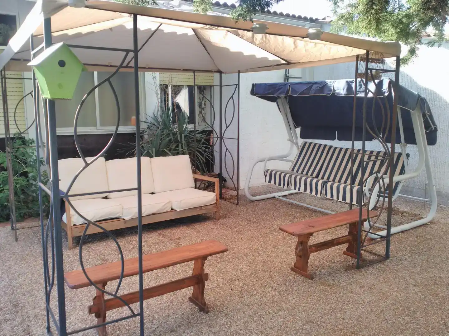 Terrassa de Casa o xalet en venda en Valdecaballeros amb Aire condicionat i Piscina