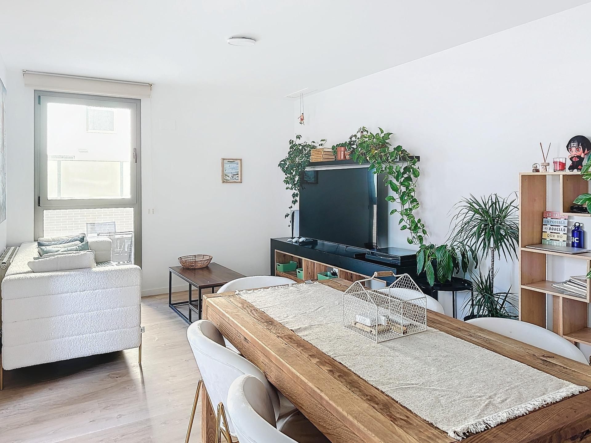 Living room of Flat for sale in  Valencia Capital  with Air Conditioner, Heating and Private garden