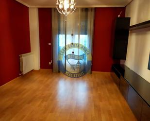 Apartament de lloguer en Villaquilambre amb Calefacció, Terrassa i Traster