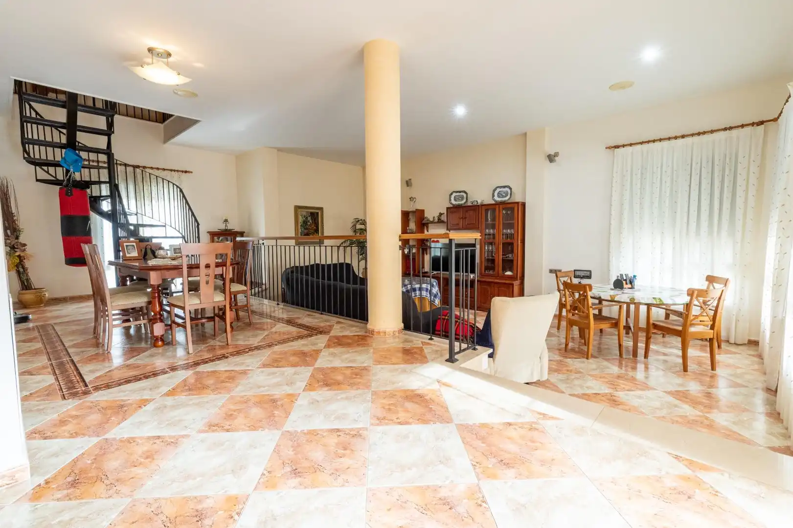 Houses for sale in Totana  with Air Conditioner, Private garden and Terrace