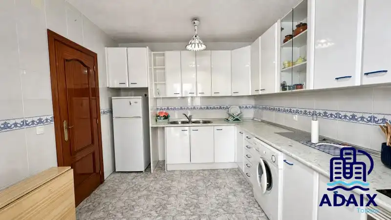 Cocina de Casa adosada en venta en Huecas con Calefacción y Balcón