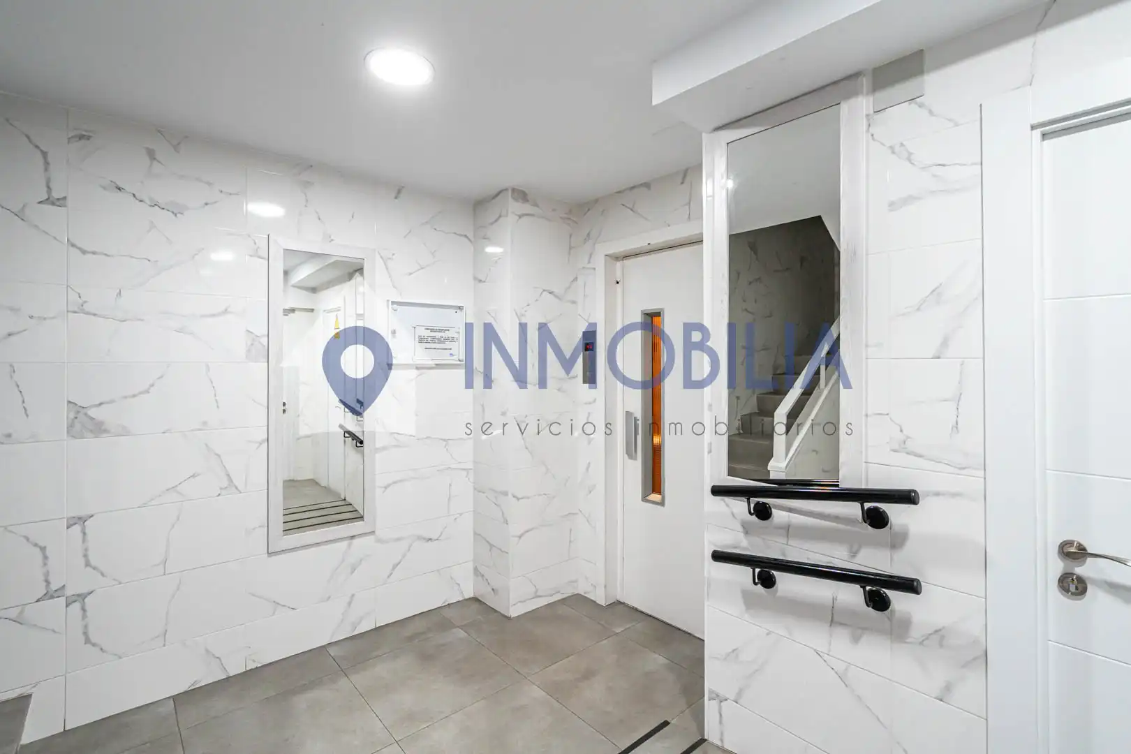 Piso en venta en Madrid con Calefacción y Terraza
