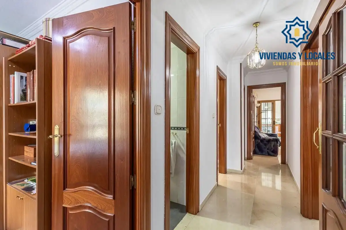 Piso con ascensor en venta en Calle ARQUITECTO JIMENEZ LACAL, imagen 8