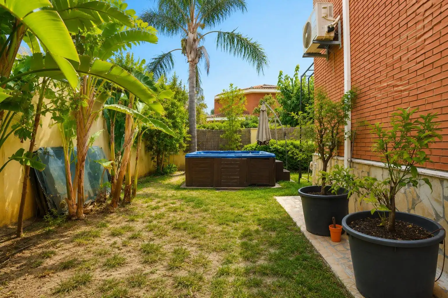 Jardí de Casa o xalet en venda en Cambrils amb Aire condicionat, Calefacció i Jardí privat