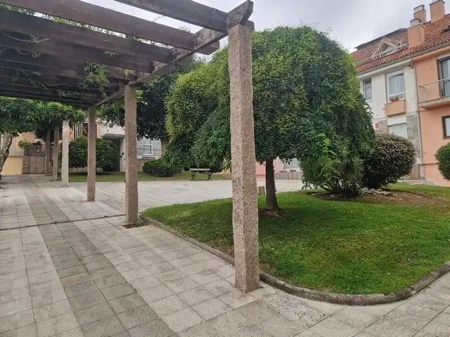 Parking de Apartamento en venta en Teo con Calefacción, Jardín privado y Parquet