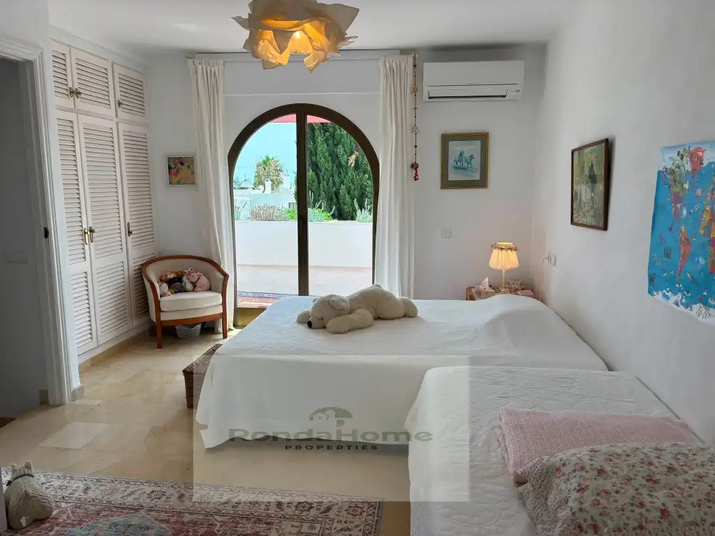 Chalet en venta en Calle La Moraleja, imagen 5