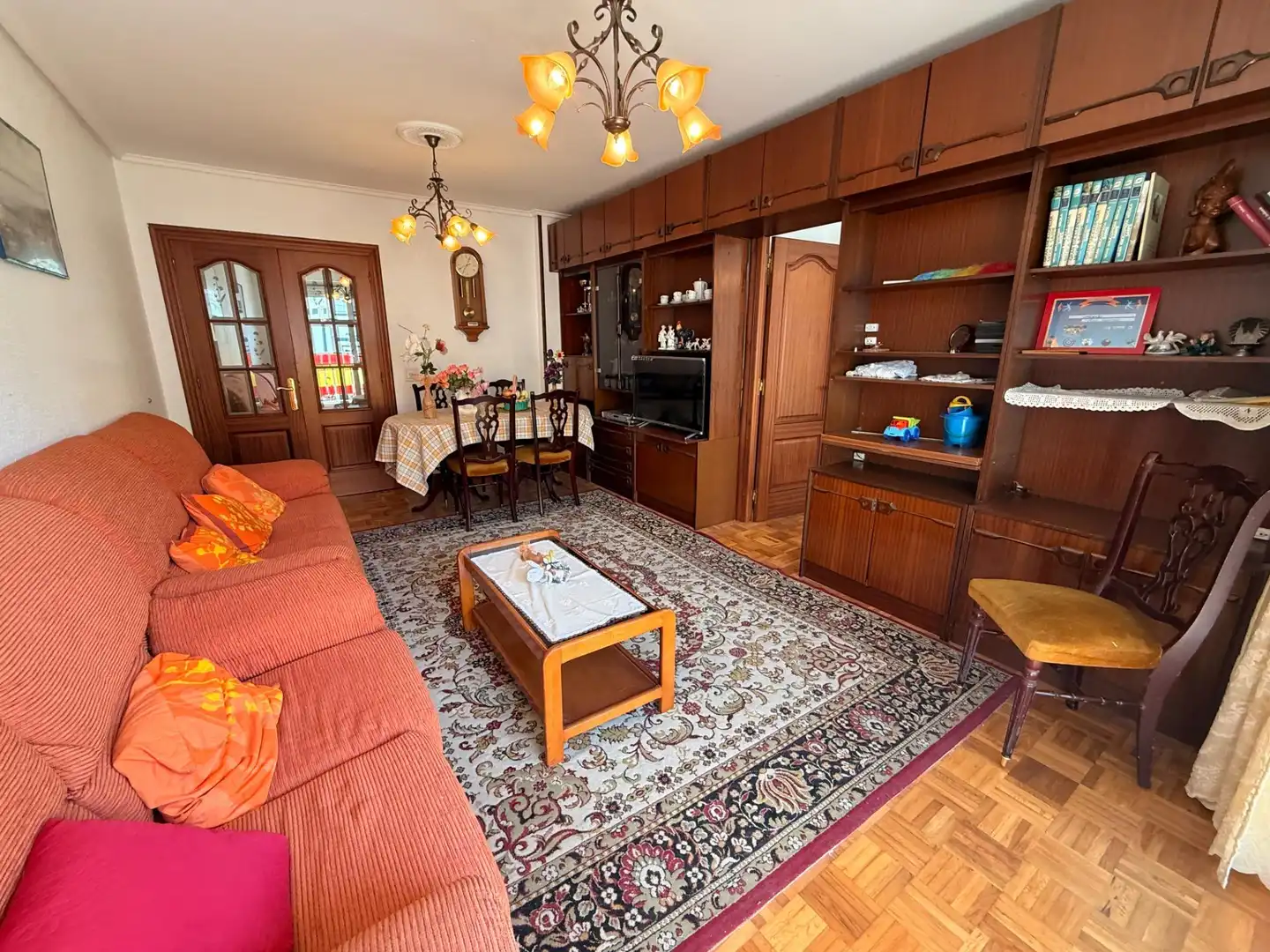 Living room of Flat for sale in Santoña  with Terrace, Furnished and Balcony