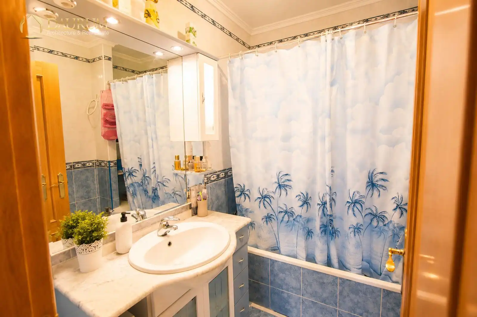 Bathroom of Houses for sale in L'Alfàs del Pi  with Air Conditioner, Terrace and Storage room