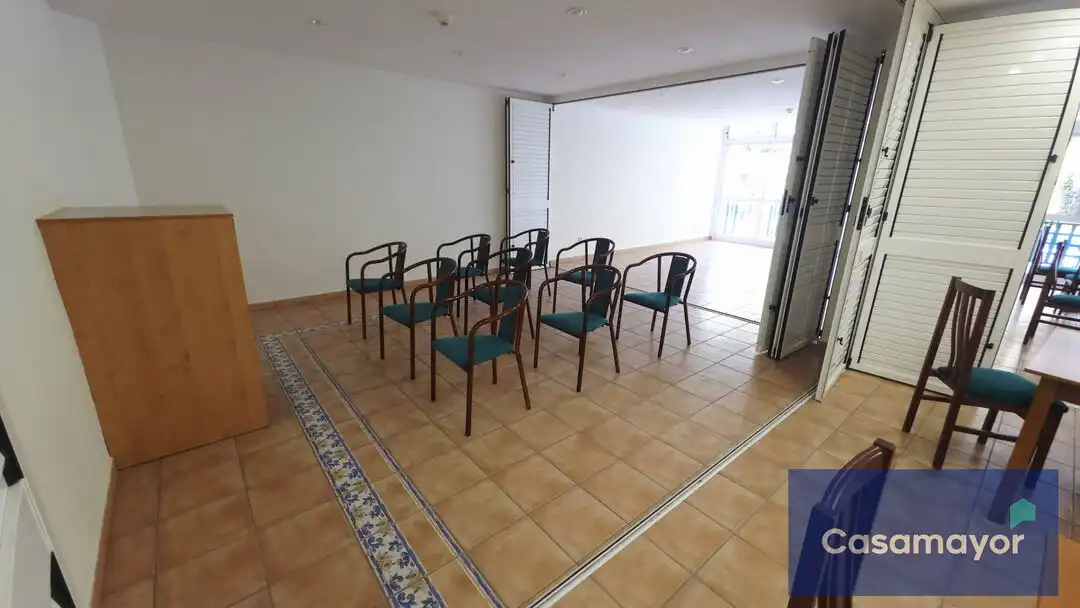 Piso en venta en Alicante / Alacant con Aire acondicionado, Calefacción y Jardín privado
