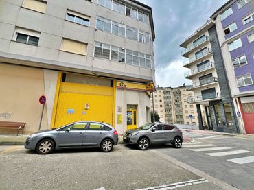Local comercial de lloguer a Calle del Pintor Pacios