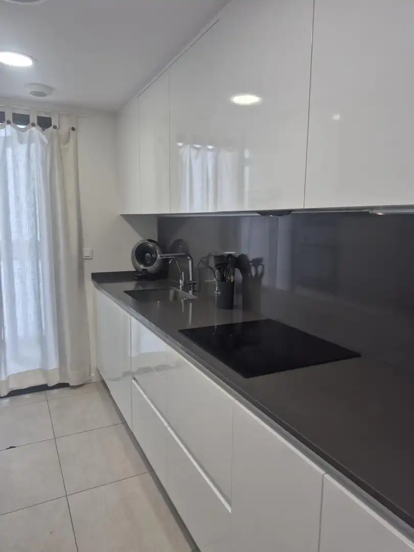 Cocina de Piso de alquiler en Alicante / Alacant con Aire acondicionado, Calefacción y Terraza
