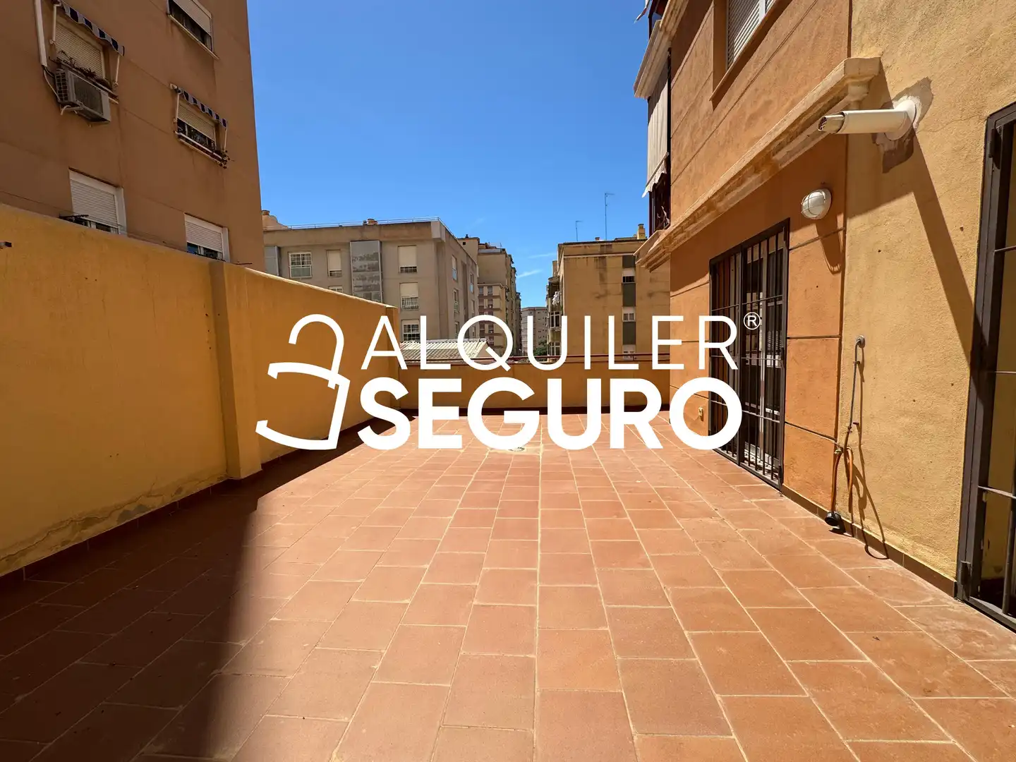 Außenansicht von Wohnung zur Miete in Málaga mit Terrasse