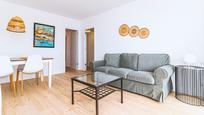 Living room of Flat for sale in Sant Pol de Mar  with Parquet flooring, Terrace and Community pool