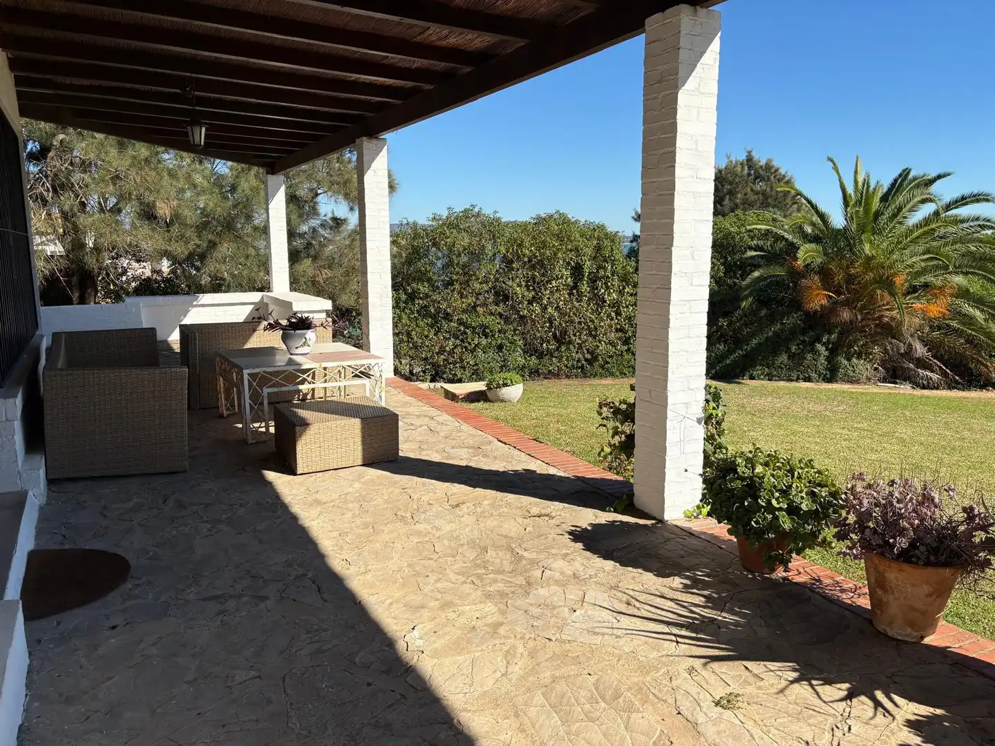 Terrassa de Casa o xalet en venda en Algeciras amb Aire condicionat, Jardí privat i Parquet