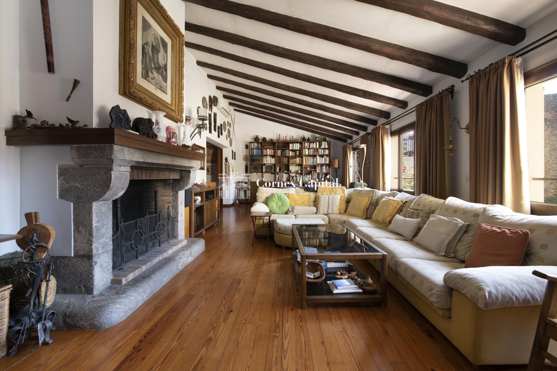 Sala d'estar de Casa o xalet en venda en Torroella de Montgrí amb Jardí privat, Terrassa i Traster
