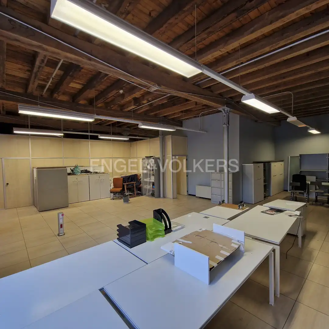 Office space with lift for sale in Santa Coloma de Cervelló, imagen 3
