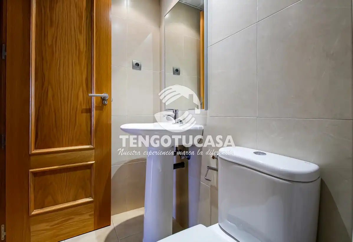Piso en venta en Calle de Belfast, Rejas