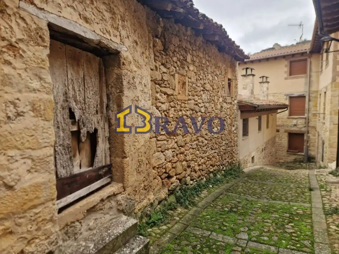 Vista exterior de Casa o xalet en venda en Frías amb Moblat