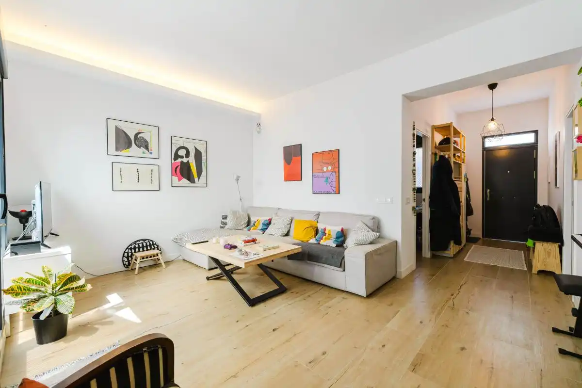 Sala de estar de Casa adosada en venta en Málaga con Aire acondicionado, Calefacción y Jardín privado