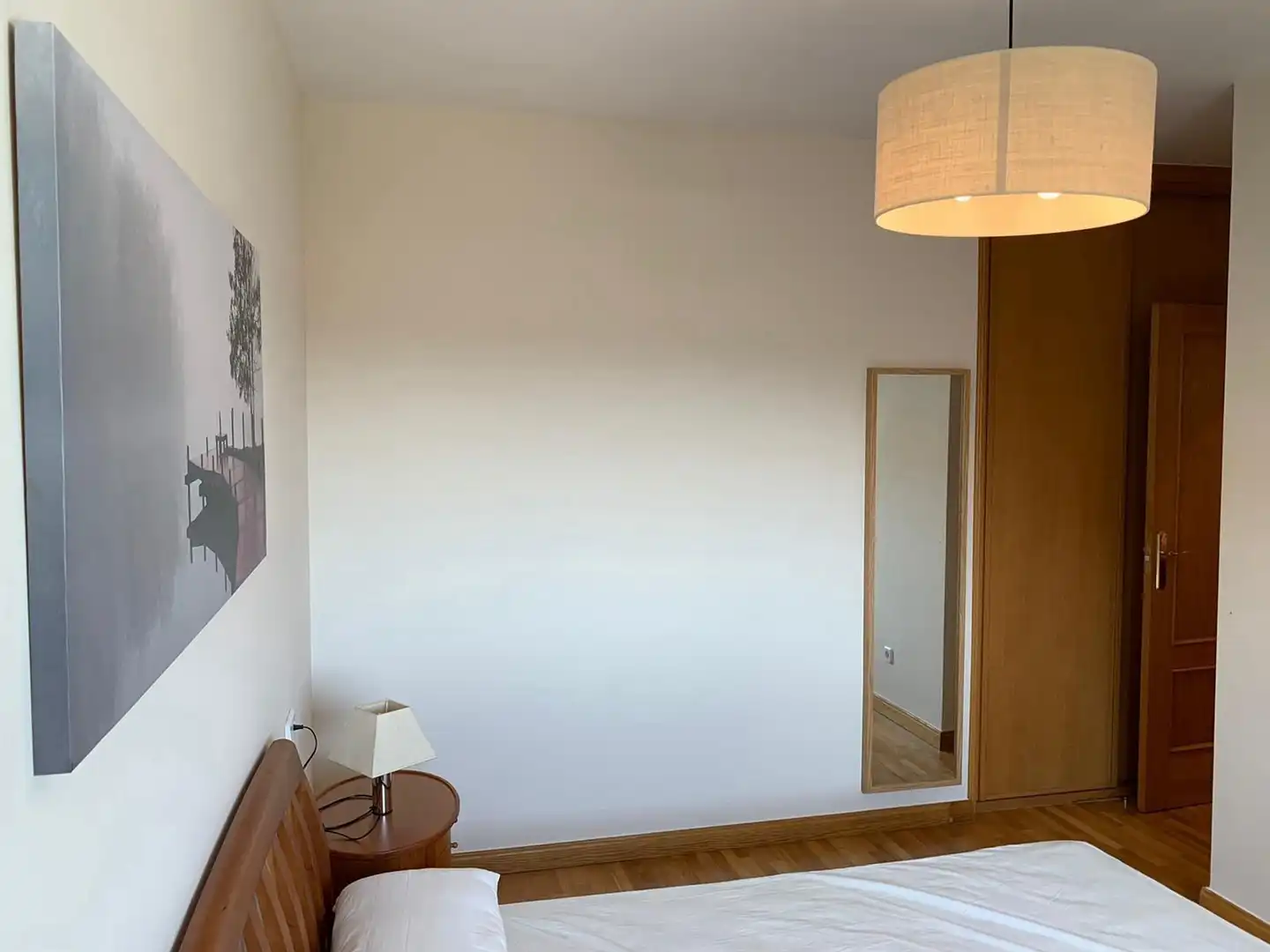 Habitación de Apartamento de alquiler en  Logroño con Calefacción, Terraza y Amueblado