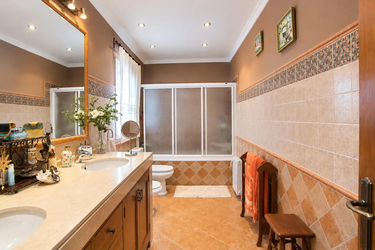 Bathroom of Houses for sale in Coín, Málaga