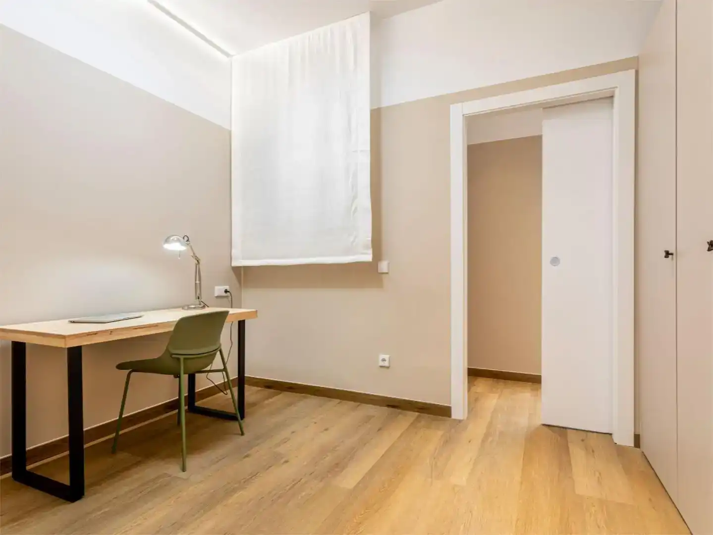 Habitación de Piso de alquiler en Valencia con Aire acondicionado, Jardín privado y Amueblado