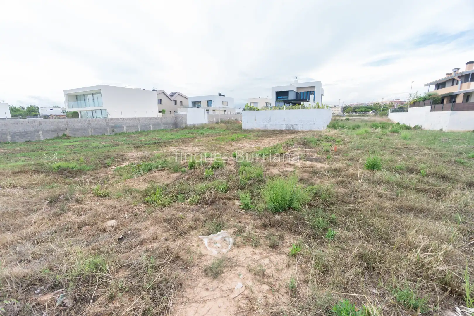 Terreny residencial en venda a Piscinas