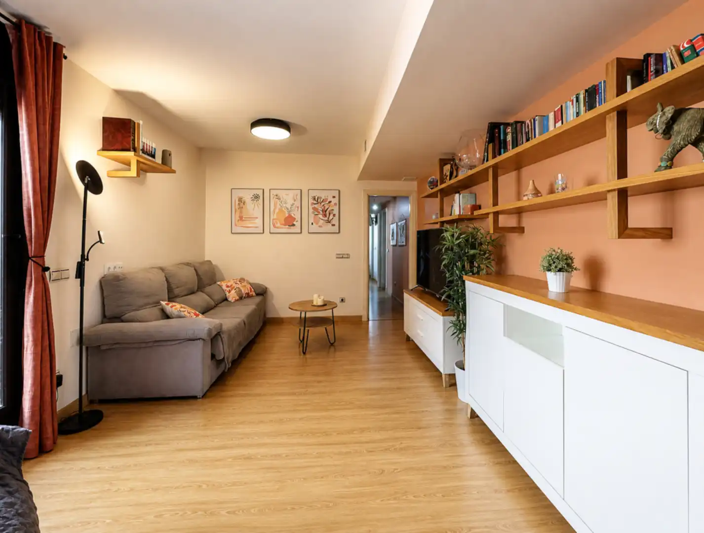 Sala de estar de Ático en venta en San Juan de Aznalfarache con Aire acondicionado, Calefacción y Terraza
