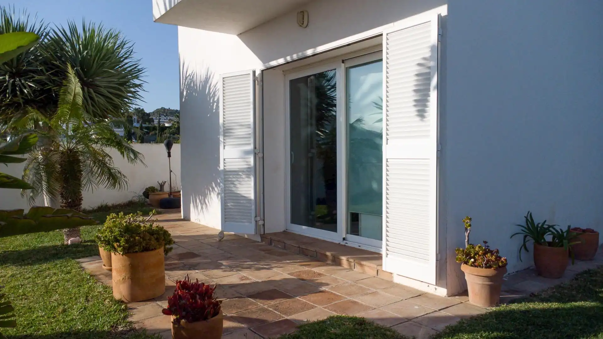 Terrassa de Casa o xalet en venda en Rincón de la Victoria amb Aire condicionat, Jardí privat i Terrassa