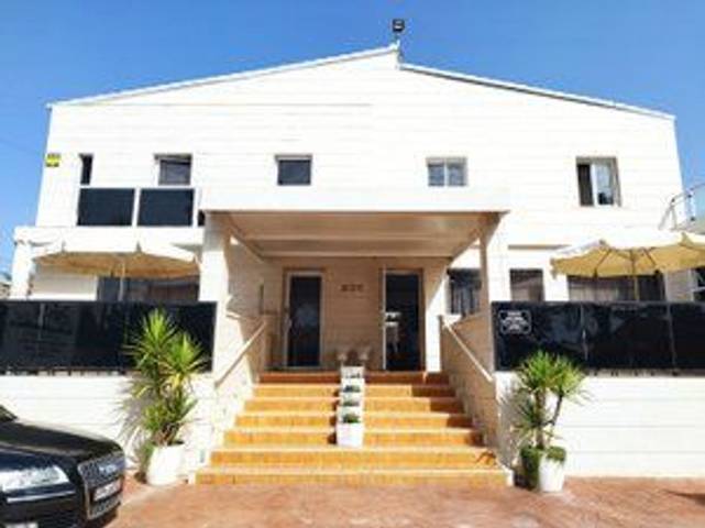 Local comercial en Alquiler en Godelleta