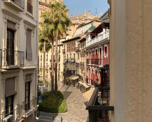 Vista exterior de Estudi de lloguer en  Granada Capital amb Calefacció, Moblat i Rentadora