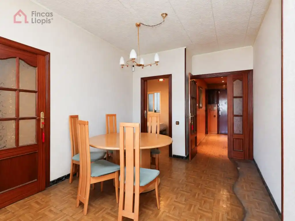 Appartamento con terrazza in vendita a Paseo Zona Franca 122, imagen 7