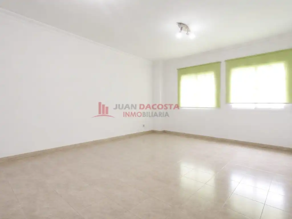 Habitación de Dúplex en venta en Lepe