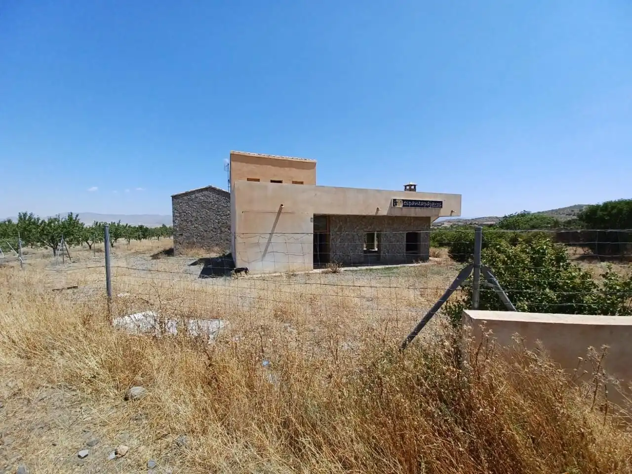 Buildings for sale in Dólar