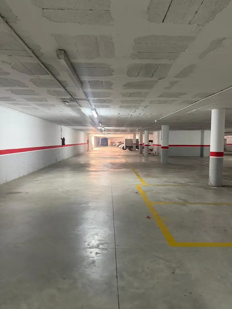 Aparcament de Garatge en venda en Igualada