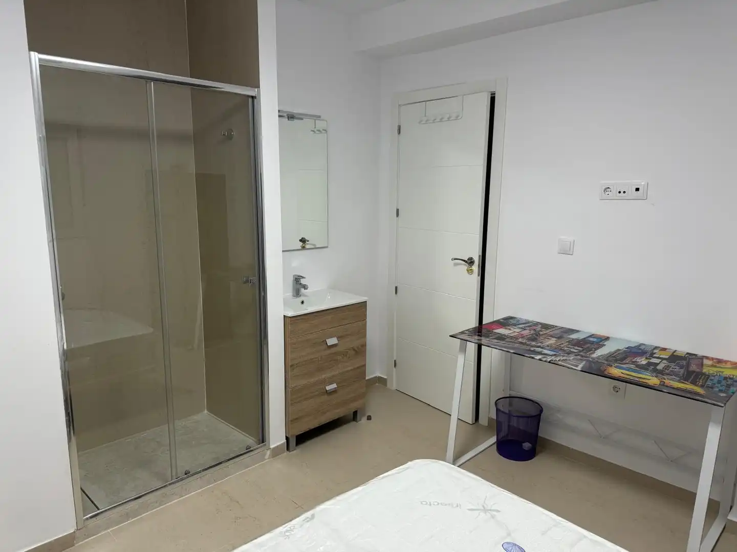 Schlafzimmer von Wohnung zur untervermieten in Almería mit Klimaanlage, Möbliert und Ofen
