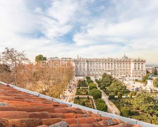 Garden of Apartment to rent in  Madrid Capital  with Air Conditioner, Heating and Storage room