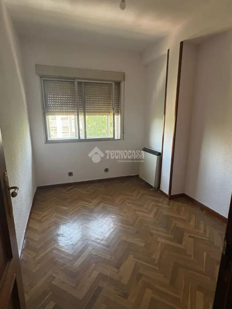 Dormitori de Pis en venda en Móstoles amb Aire condicionat, Calefacció i Terrassa