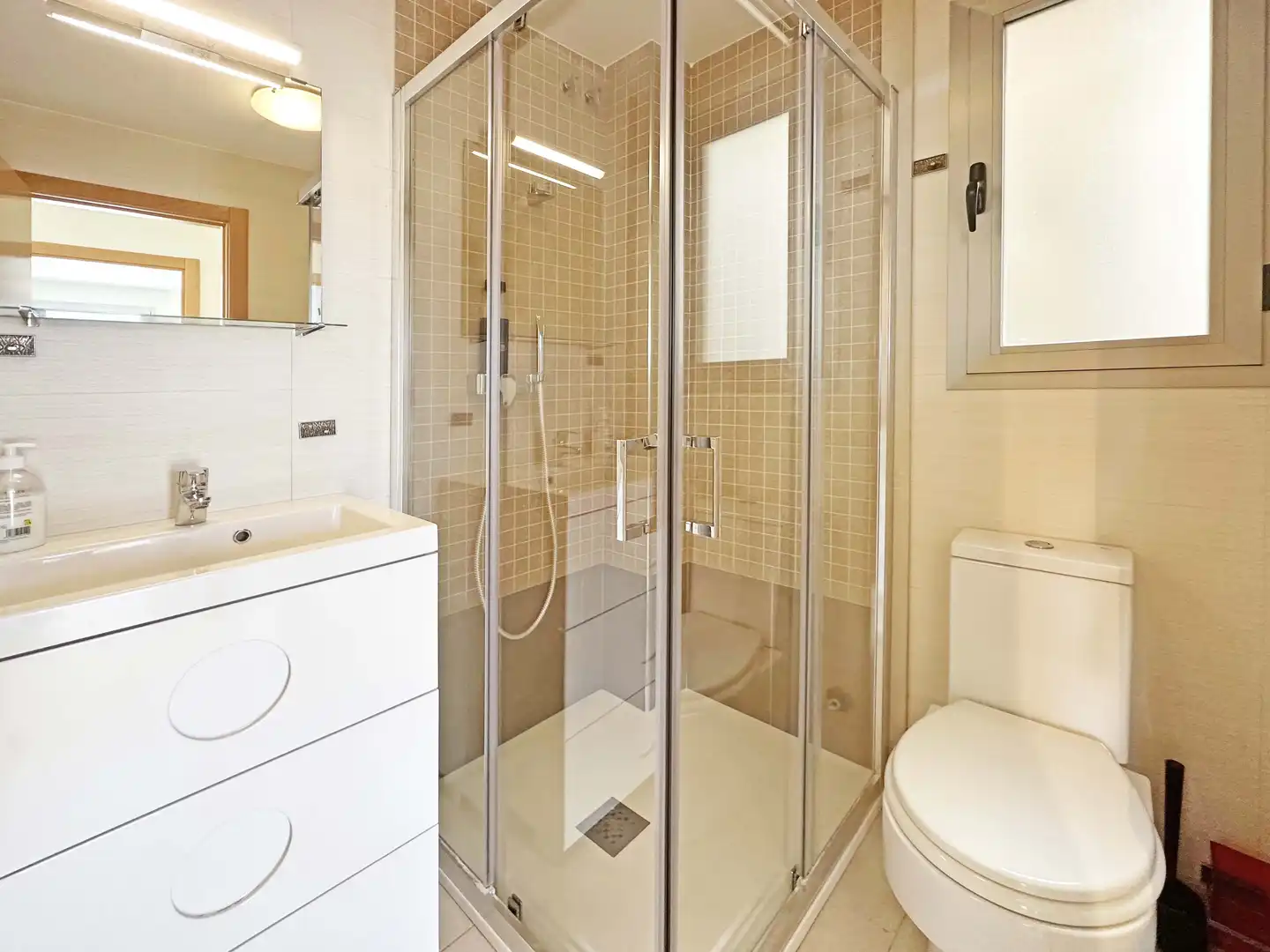 Badezimmer von Country house zur Miete in Cullera mit Klimaanlage, Heizung und Privatgarten