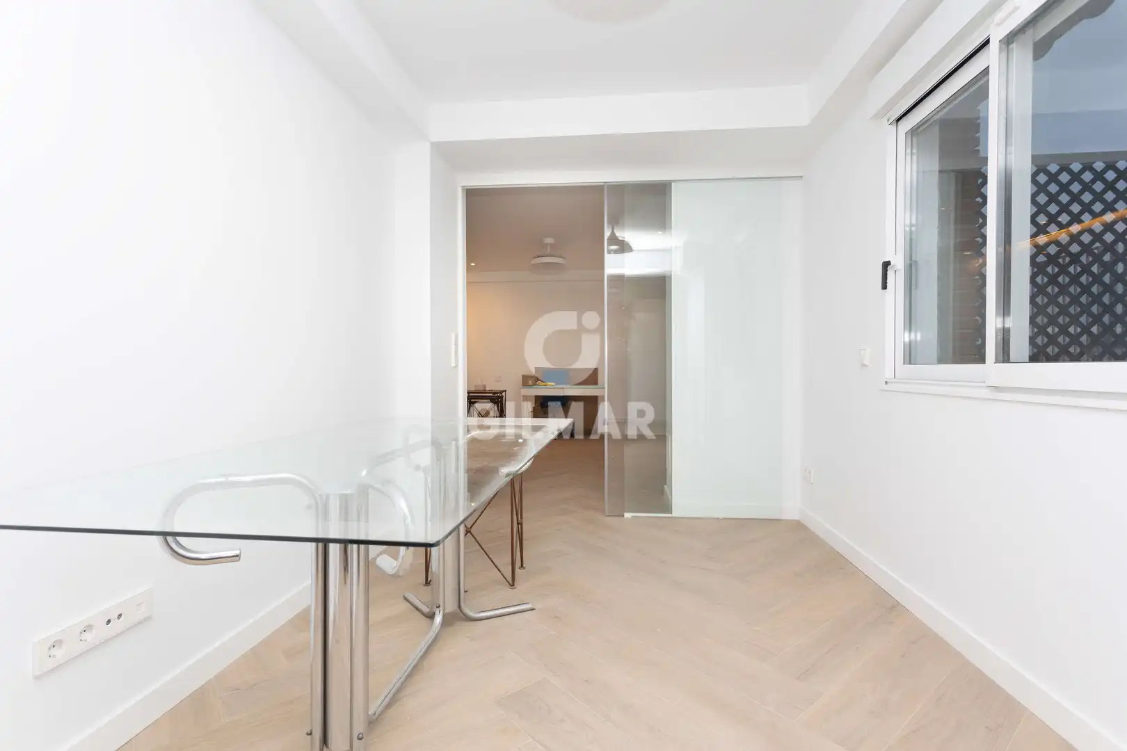 Habitación de Piso en venta en Madrid con Calefacción y Balcón