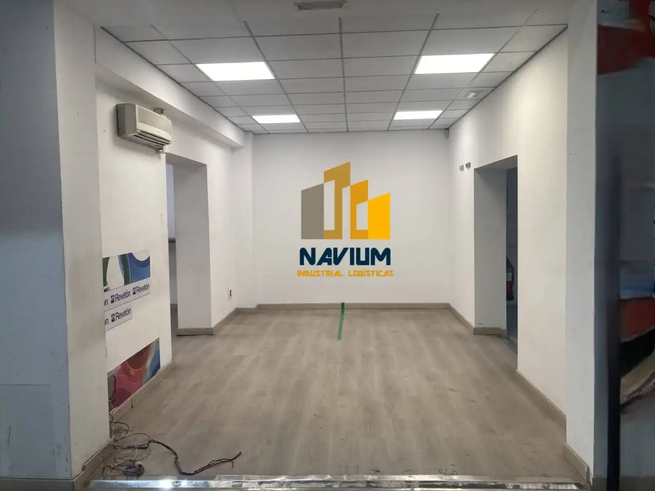 Industrial building to rent in Barrio de la Estación, imagen 7