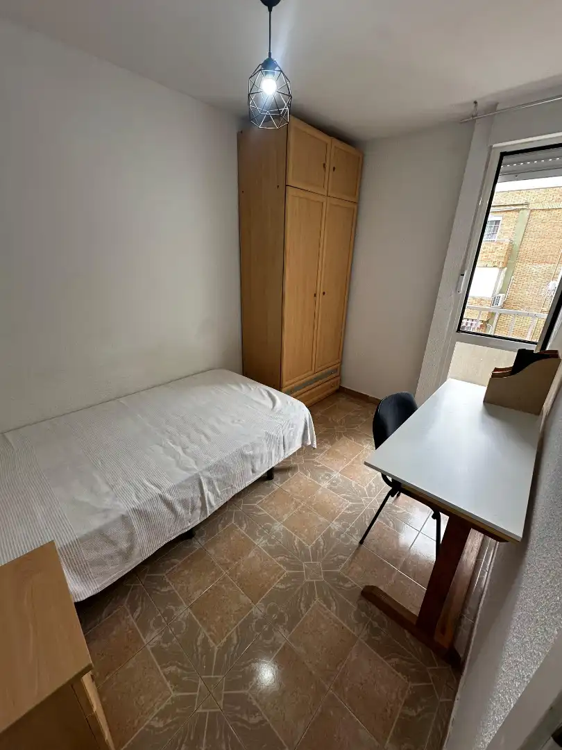 Schlafzimmer von Wohnung zur Miete in Jaén mit Klimaanlage und Möbliert