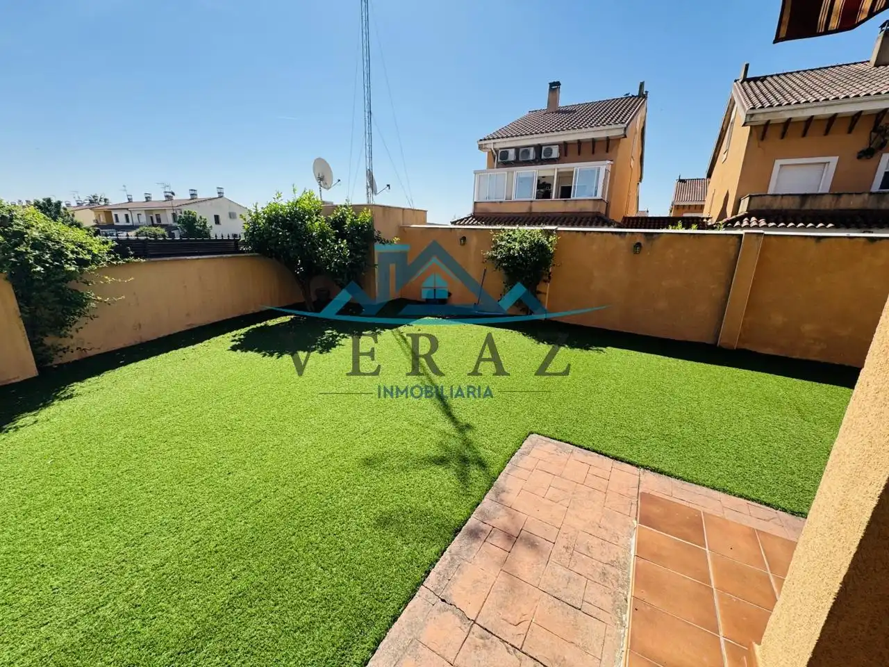 Jardí de Casa o xalet en venda en Talavera de la Reina amb Aire condicionat, Calefacció i Jardí privat