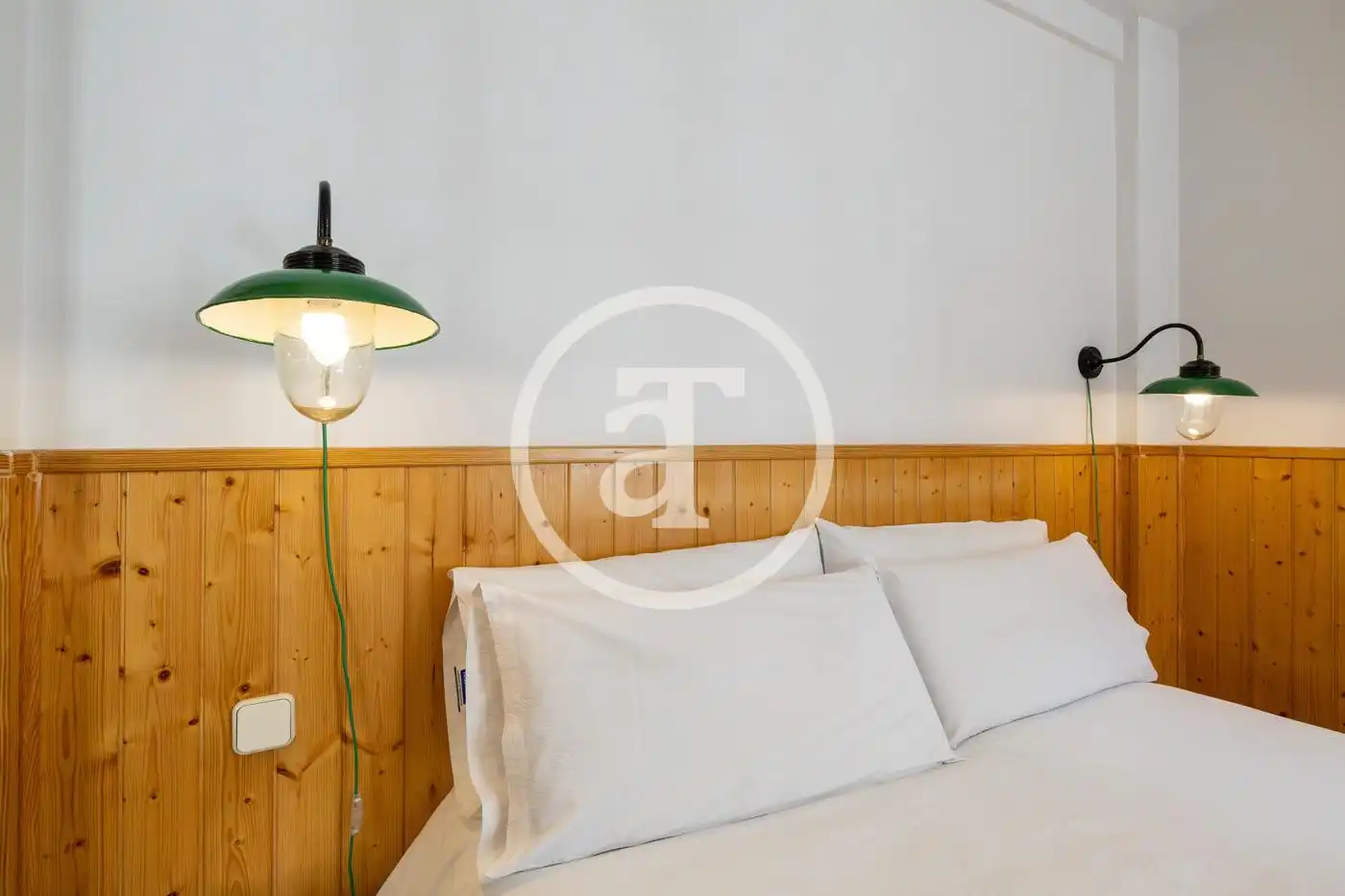 Habitación de Ático de alquiler en Madrid con Aire acondicionado, Calefacción y Amueblado