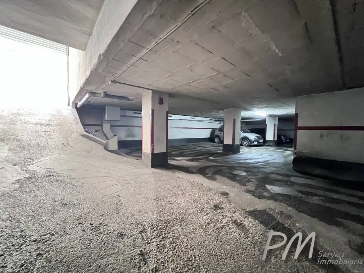 Parkplatz von Garage zur Miete in Girona