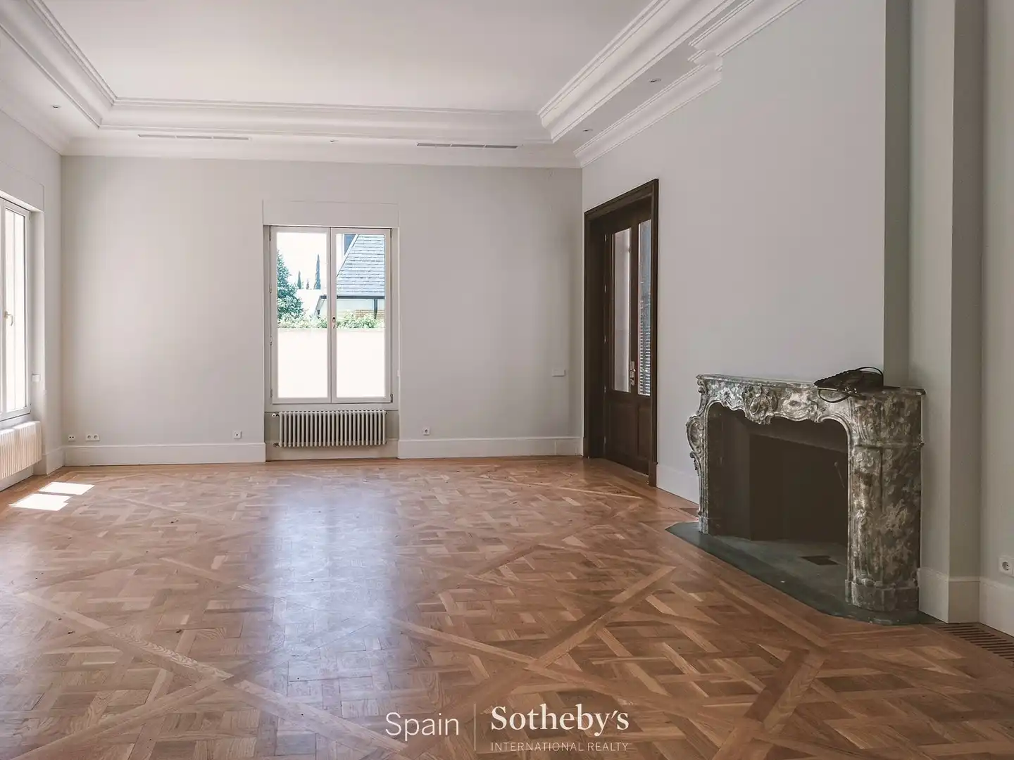Houses for sale in Madrid  with Air Conditioner, Heating and Private garden