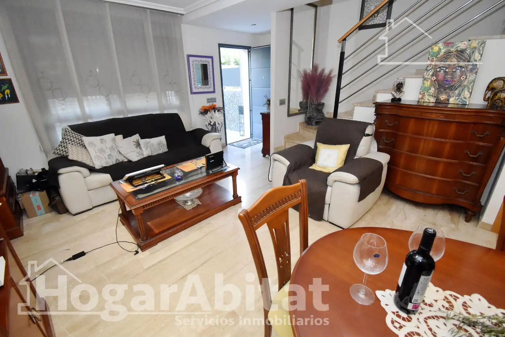 Sala d'estar de Casa adosada en venda en Castellón de la Plana / Castelló de la Plana amb Aire condicionat, Terrassa i Balcó