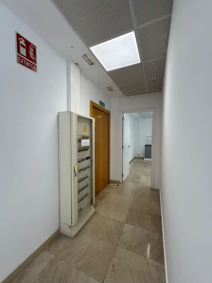 Oficina amb ascensor de lloguer a Carrer de Galileu, imagen 23