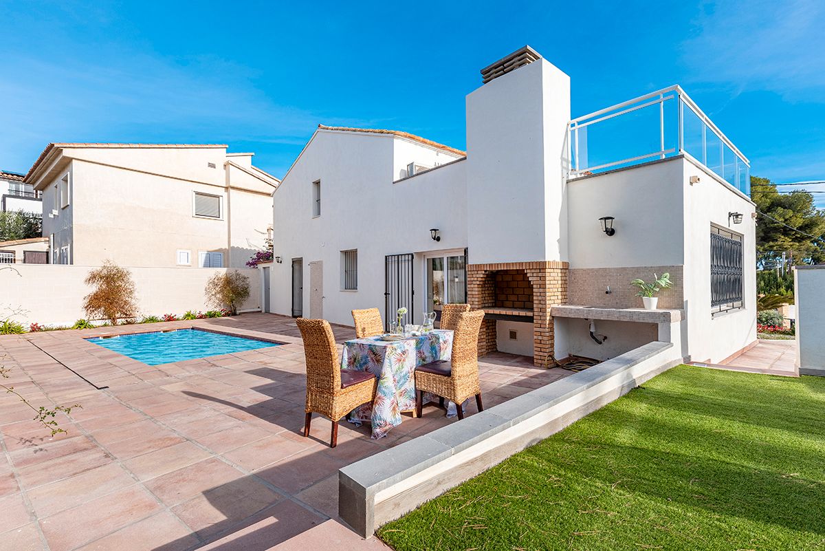 Terrassa de Casa o xalet en venda en Cambrils amb Aire condicionat, Calefacció i Jardí privat