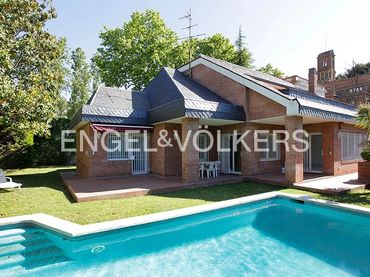 Casa amb piscina de lloguer a Sarrià - Sant Gervasi